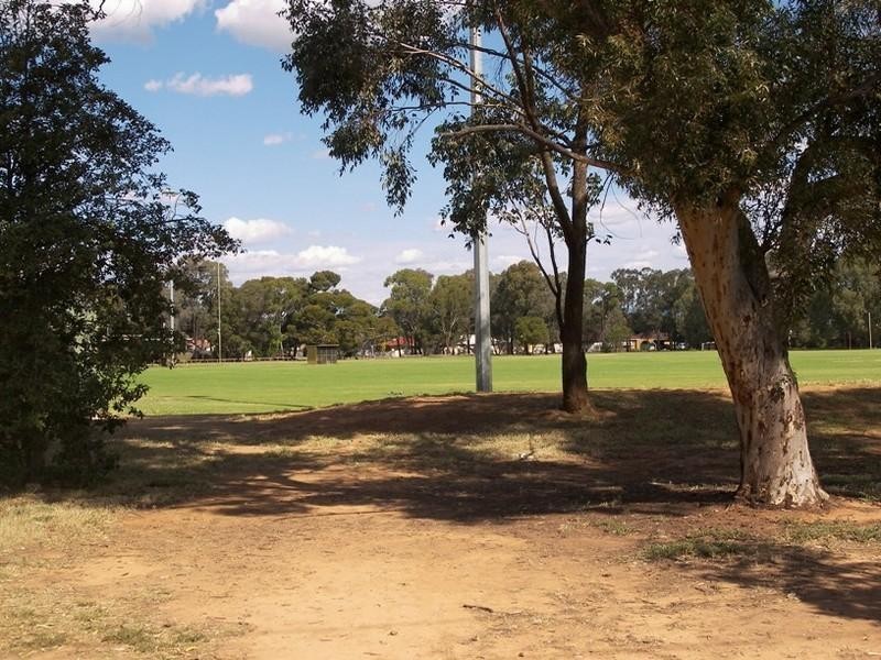 31 Paramount Road, Salisbury Downs SA 5108