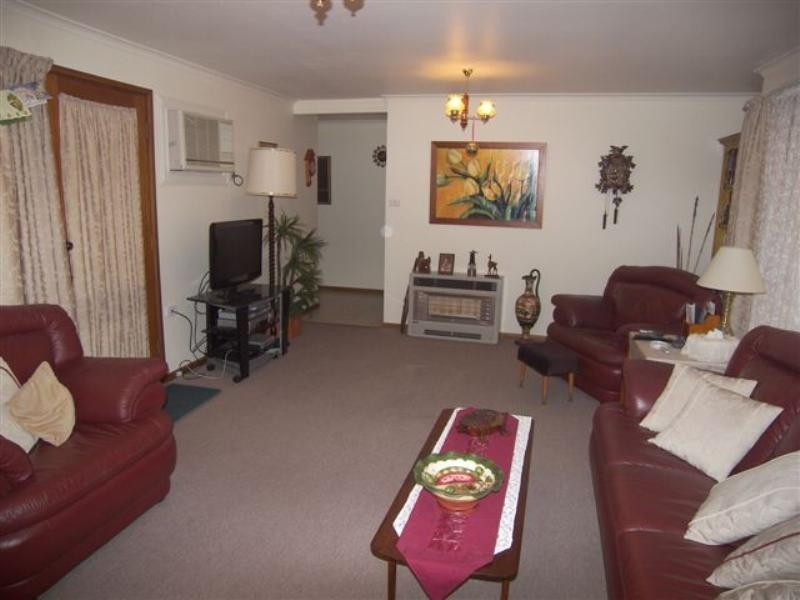 5 Harmer Court, Para Hills West SA 5096