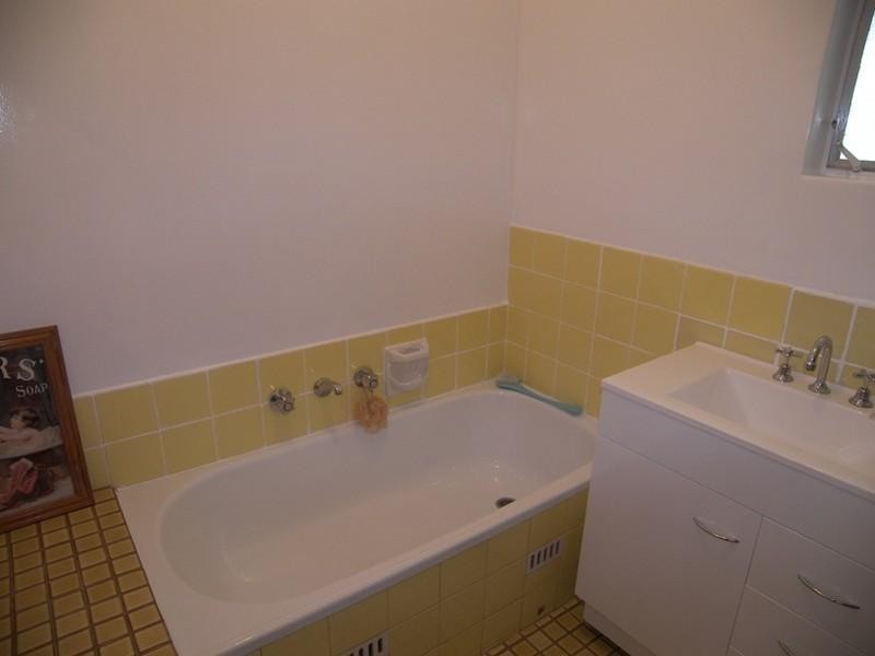 15 Goodall Road, Para Hills SA 5096