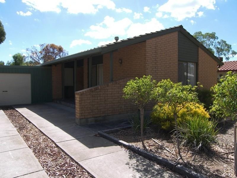 2 Rayner Court, Para Hills West SA 5096