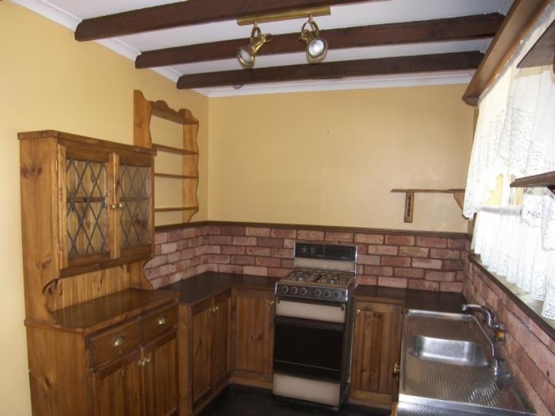 3 Summit Court, Para Hills SA 5096