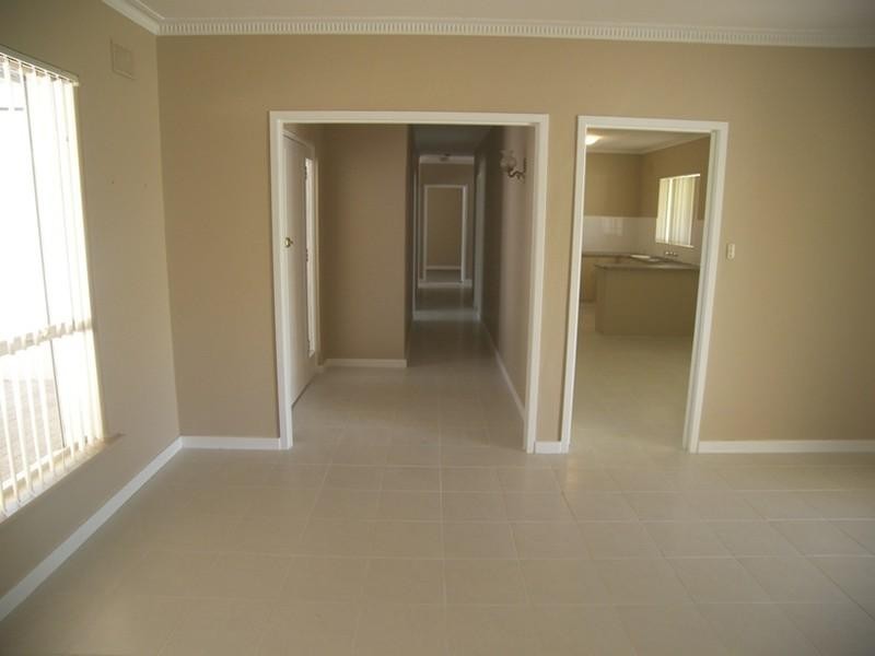 40 Kesters Road, Para Hills West SA 5096