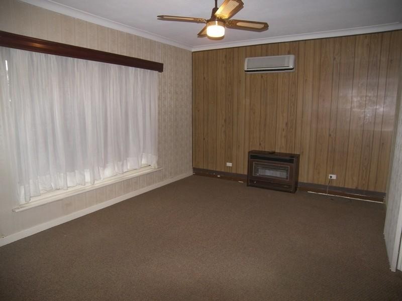 19 Todd Road, Para Hills SA 5096