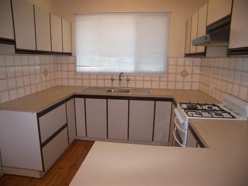 28 Leabrook Drive, Para Hills SA 5096