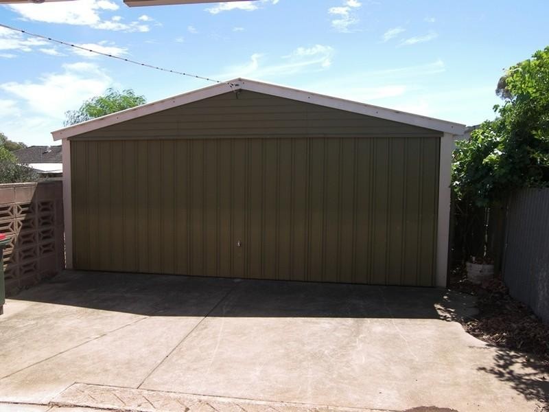 28 Leabrook Drive, Para Hills SA 5096