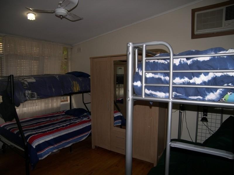 2 Julie Road, Para Hills SA 5096