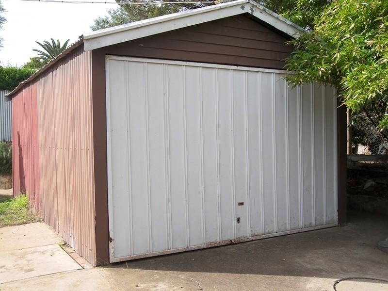 15 Gwender Terrace, Para Hills SA 5096