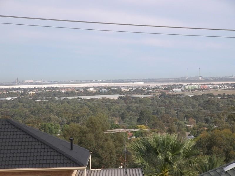 15 Gwender Terrace, Para Hills SA 5096