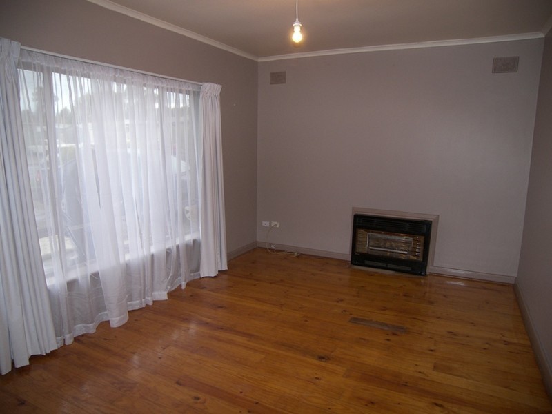 15 Barcoo Road, Para Hills SA 5096