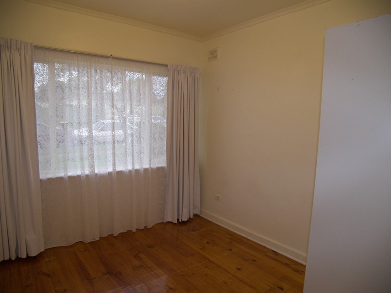 15 Barcoo Road, Para Hills SA 5096