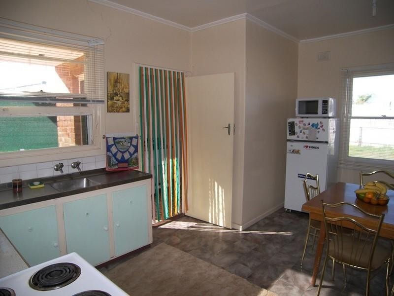 30 Barrow Crescent, Elizabeth Vale SA 5112