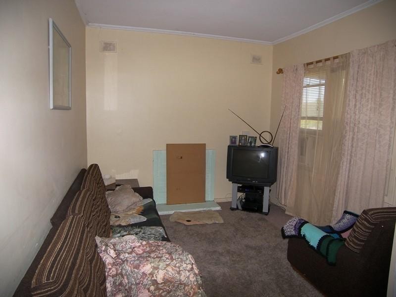 30 Barrow Crescent, Elizabeth Vale SA 5112