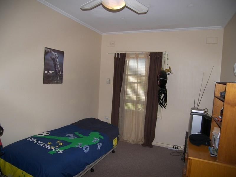 30 Barrow Crescent, Elizabeth Vale SA 5112