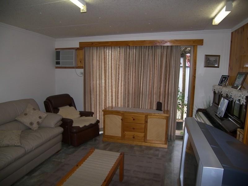 24 Sunburt Street, Ingle Farm SA 5098