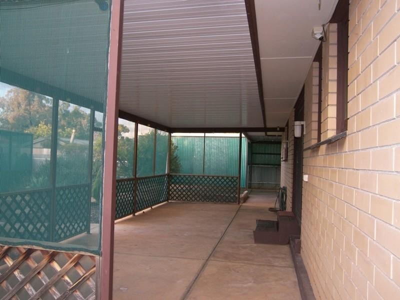 13 Broughton Road, Elizabeth Vale SA 5112