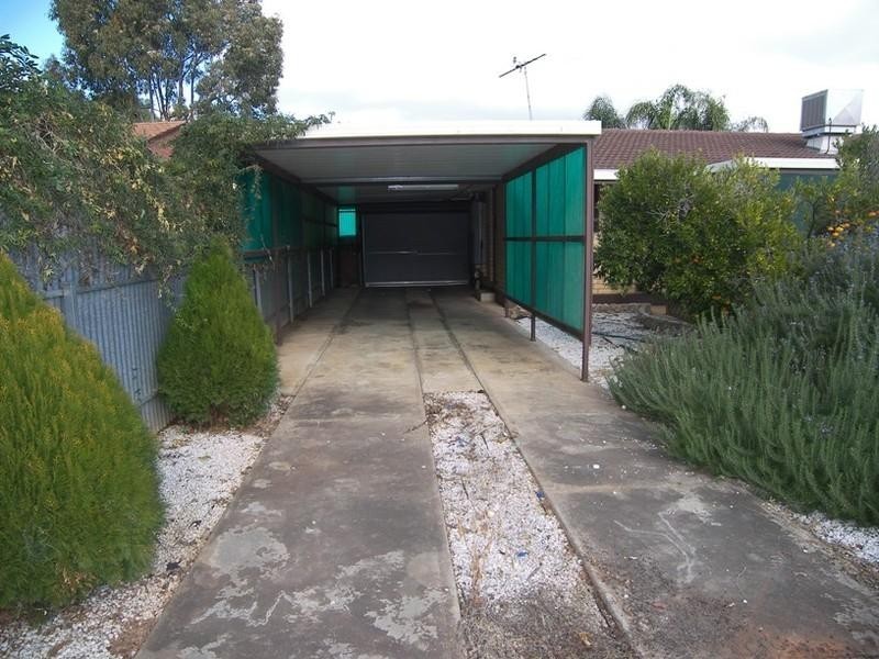 13 Broughton Road, Elizabeth Vale SA 5112