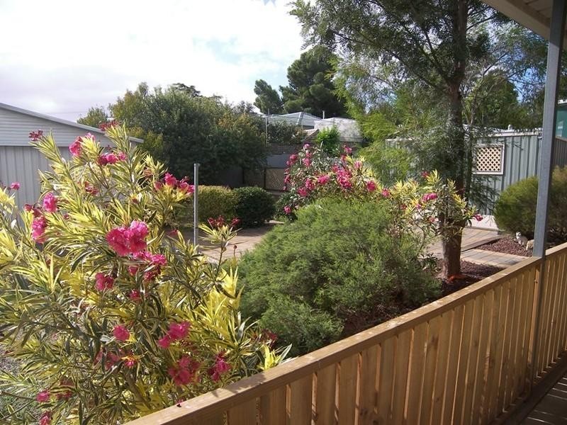 8 Sundale Avenue, Para Hills SA 5096