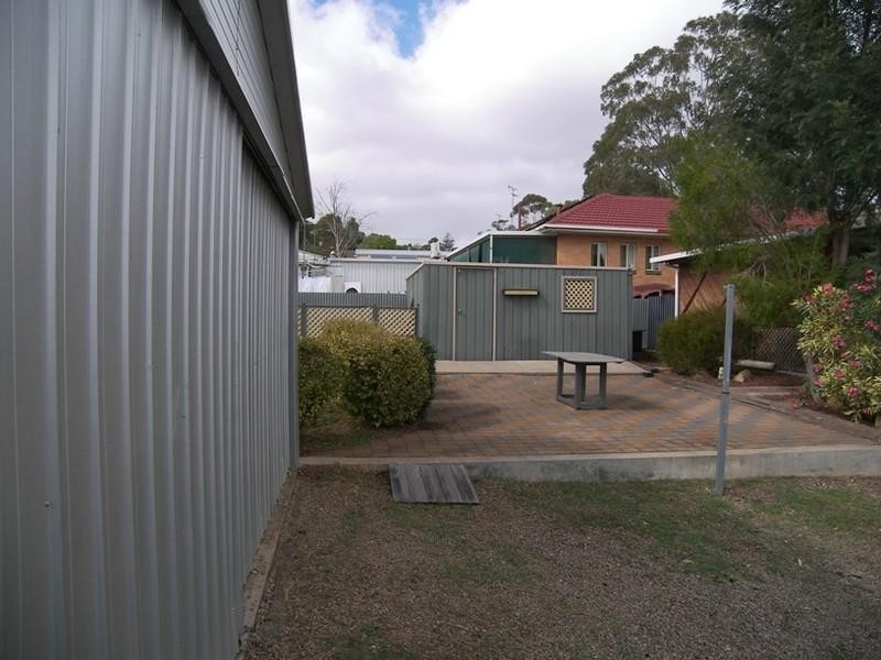 8 Sundale Avenue, Para Hills SA 5096