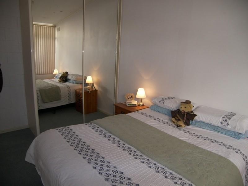 2 Julie Road, Para Hills SA 5096