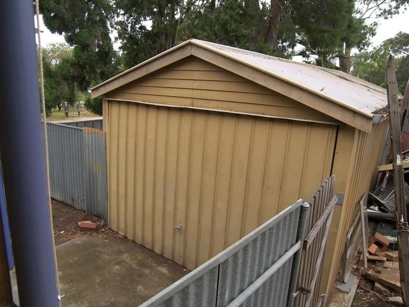 2 Julie Road, Para Hills SA 5096