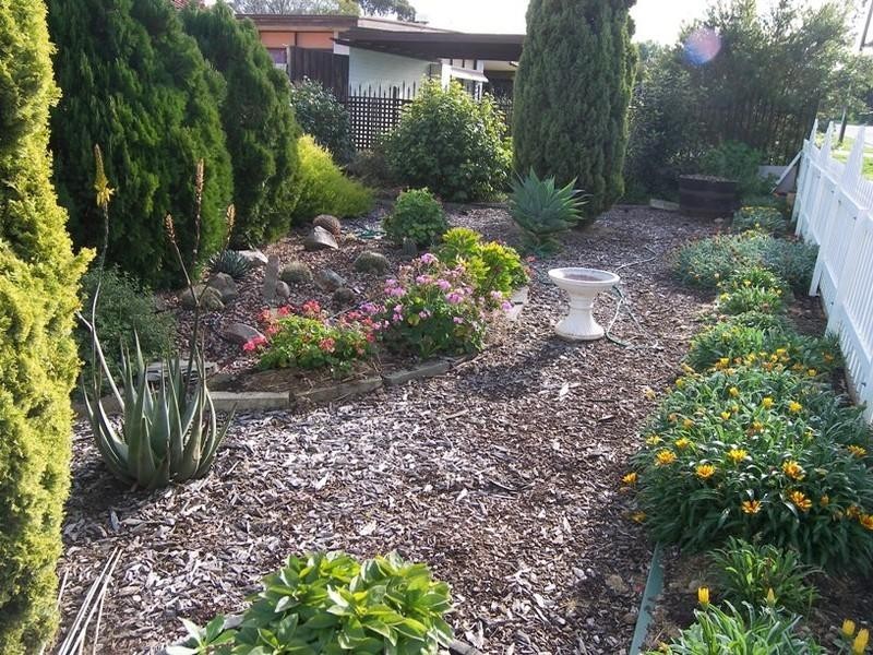 16 Rowe Street, Para Hills SA 5096