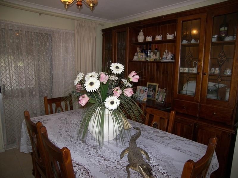 33 McKenzie Crescent, Gulfview Heights SA 5096