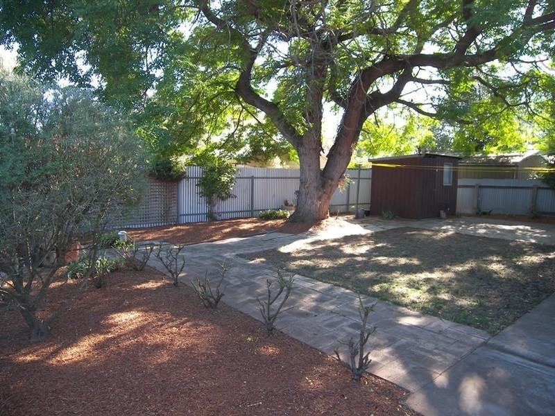 13 Ronald Drive, Salisbury East SA 5109