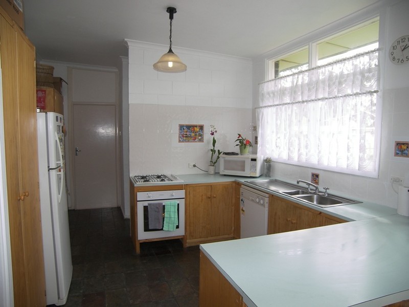 4 Williamson Road, Para Hills SA 5096