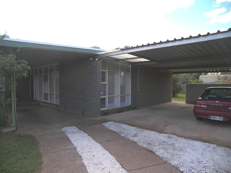 4 Williamson Road, Para Hills SA 5096