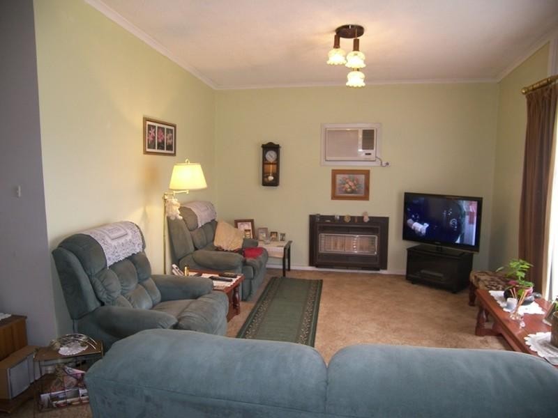 10 River Drive, Para Hills SA 5096