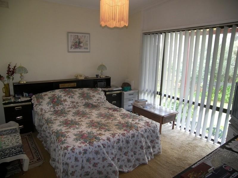 10 River Drive, Para Hills SA 5096