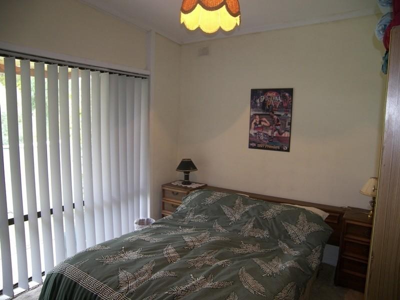 10 River Drive, Para Hills SA 5096