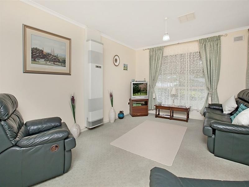 38 Wynn Vale Drive, Gulfview Heights SA 5096