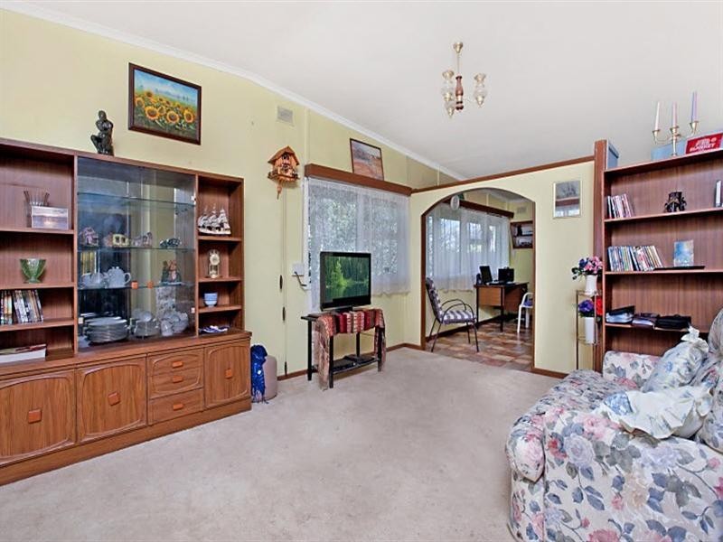 18 Garlick Road, Elizabeth Park SA 5113