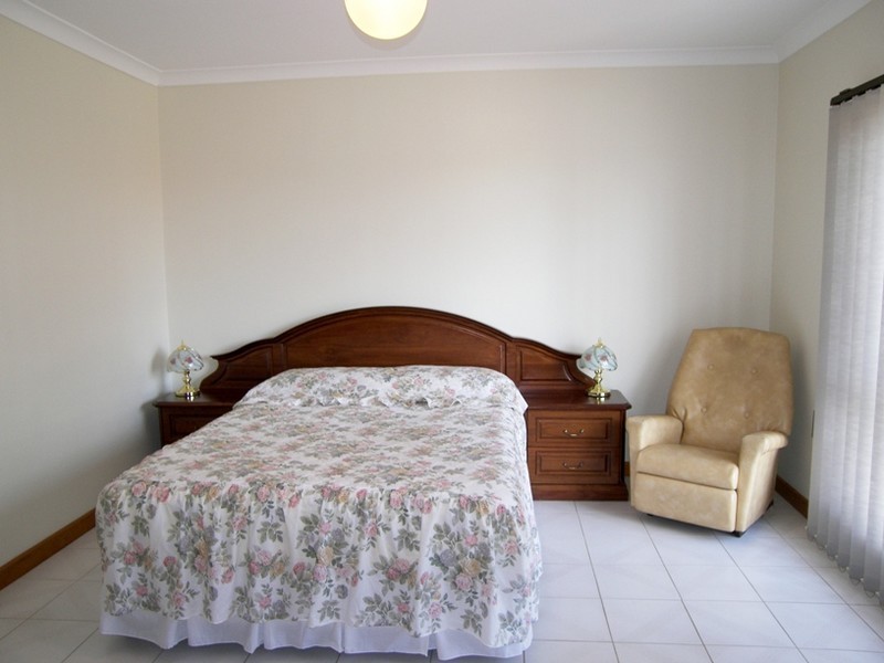 12 Mary-Alice Drive, Para Hills SA 5096