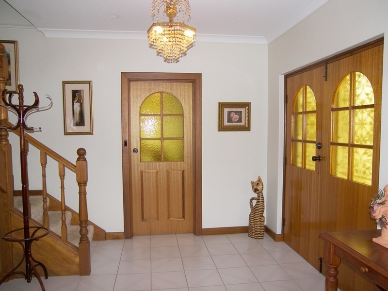 12 Mary-Alice Drive, Para Hills SA 5096