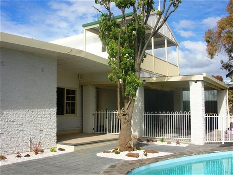 73 Liberman Road, Para Hills SA 5096