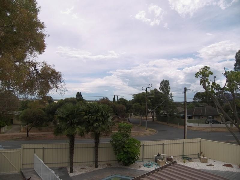 73 Liberman Road, Para Hills SA 5096