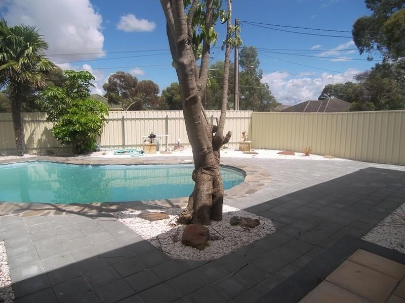 73 Liberman Road, Para Hills SA 5096