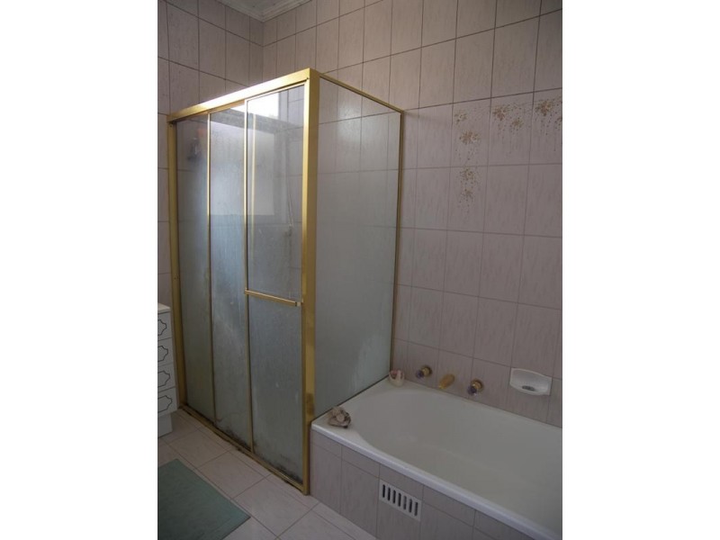 25 St Clair Avenue, Para Hills SA 5096