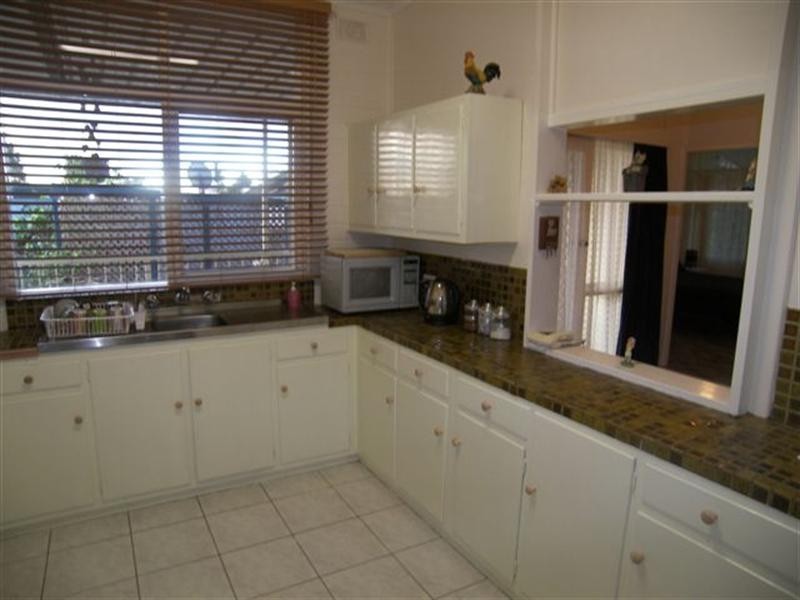 19 Gwender Terrace, Para Hills SA 5096