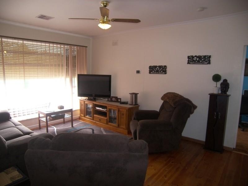 38 Todd Road, Para Hills SA 5096