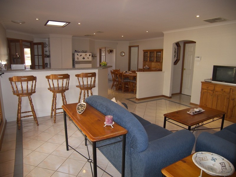 7 Caracas Crescent, Paralowie SA 5108