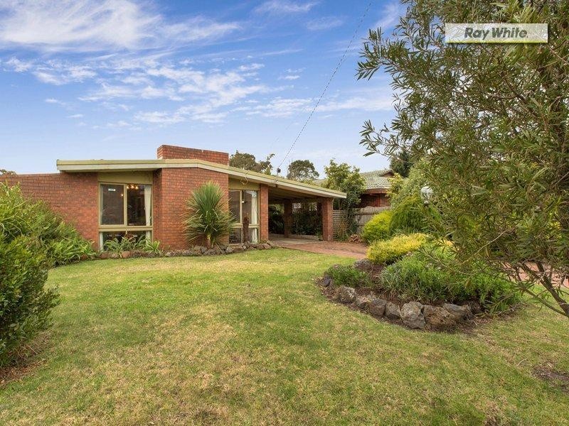 10 Carcoola Court, Rosebud VIC 3939