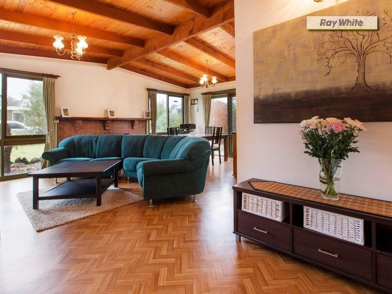 10 Carcoola Court, Rosebud VIC 3939