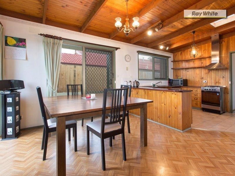 10 Carcoola Court, Rosebud VIC 3939