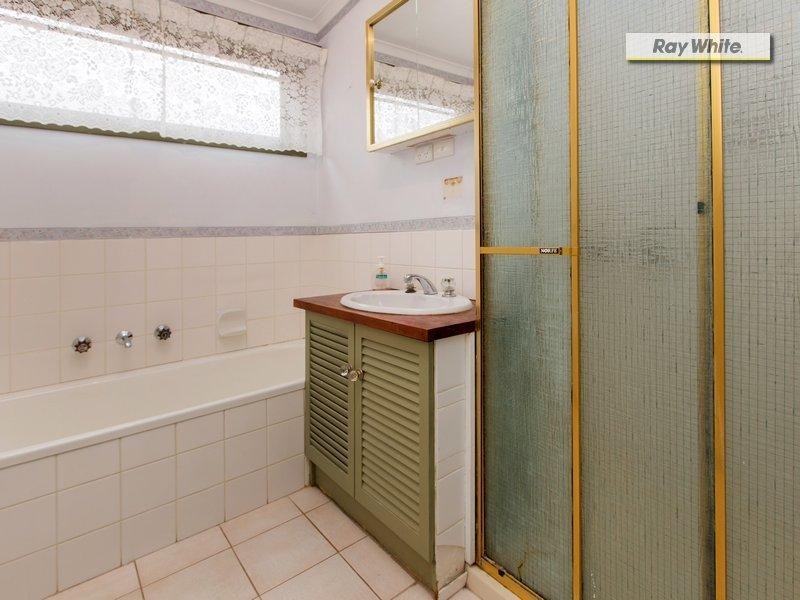 10 Carcoola Court, Rosebud VIC 3939