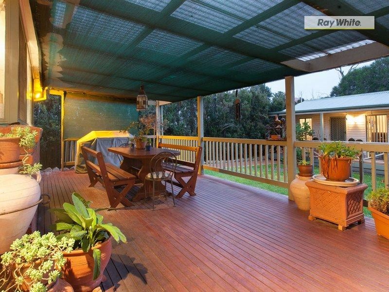 8 Fenton Avenue, Rosebud VIC 3939