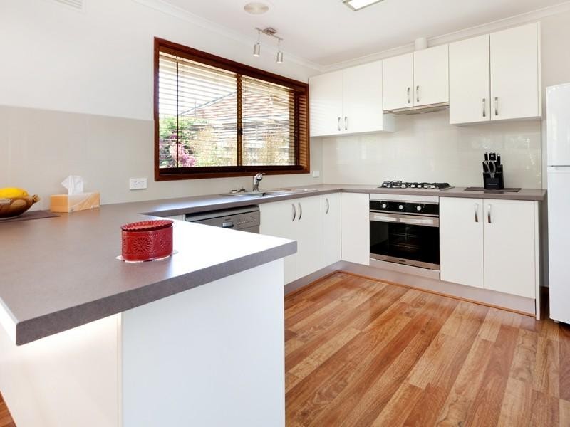 9 Nullawarre Avenue, Rosebud VIC 3939