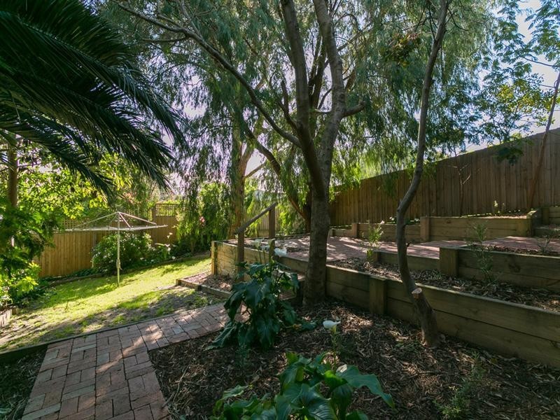 76 Second Avenue, Rosebud VIC 3939